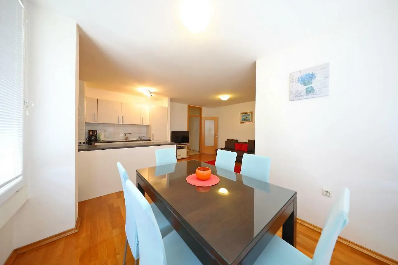 Apartments My Place Zadar 0*,
